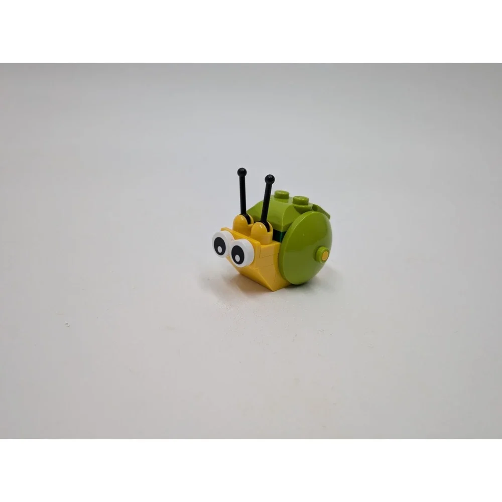 LEGO Movie 2014 Giant Snail Minifigure Cloud Cuckoo Palace 70803 Yellow Green